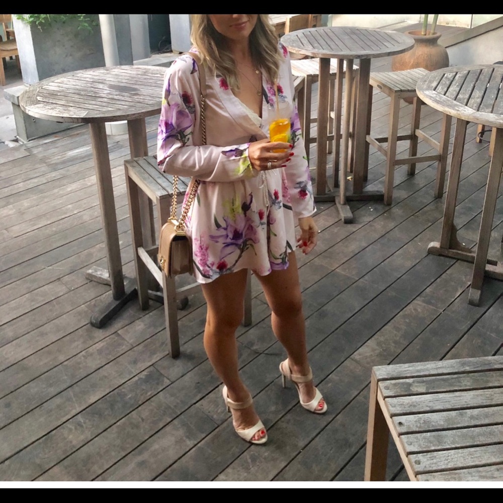 L'ATISTE | Blush Pink Open Back Floral Romper